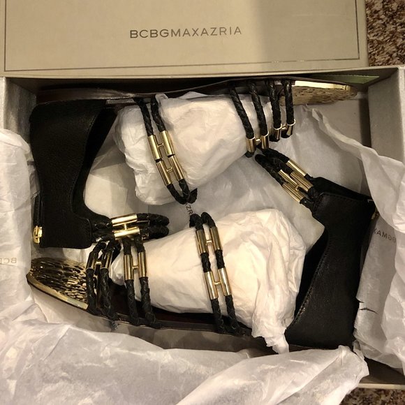 NEW BCBGMaxAzria Royale Black Gold Leather Sandals - Picture 5 of 9